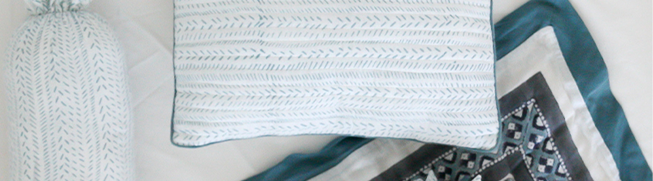 Provence "Blue Floral" Baby Quilt, Crib Bed-sheet