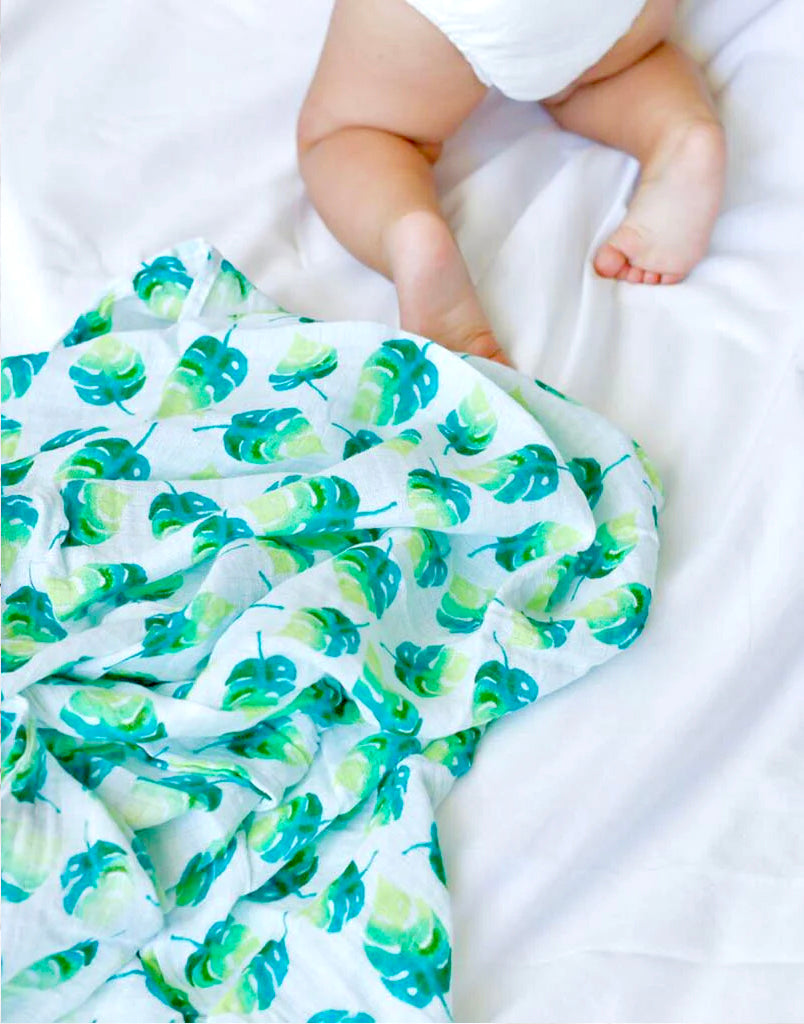 Organic Swaddle Set - Tropical Paradise (Parrot & Leaf)