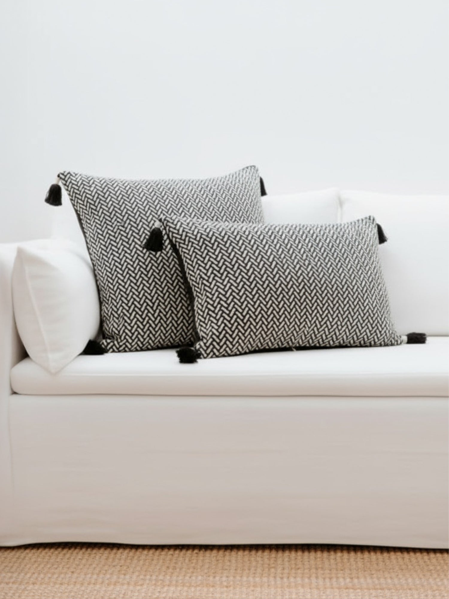 Minimalist Knit Cushion Cover (Set of x2) - Beige / Black