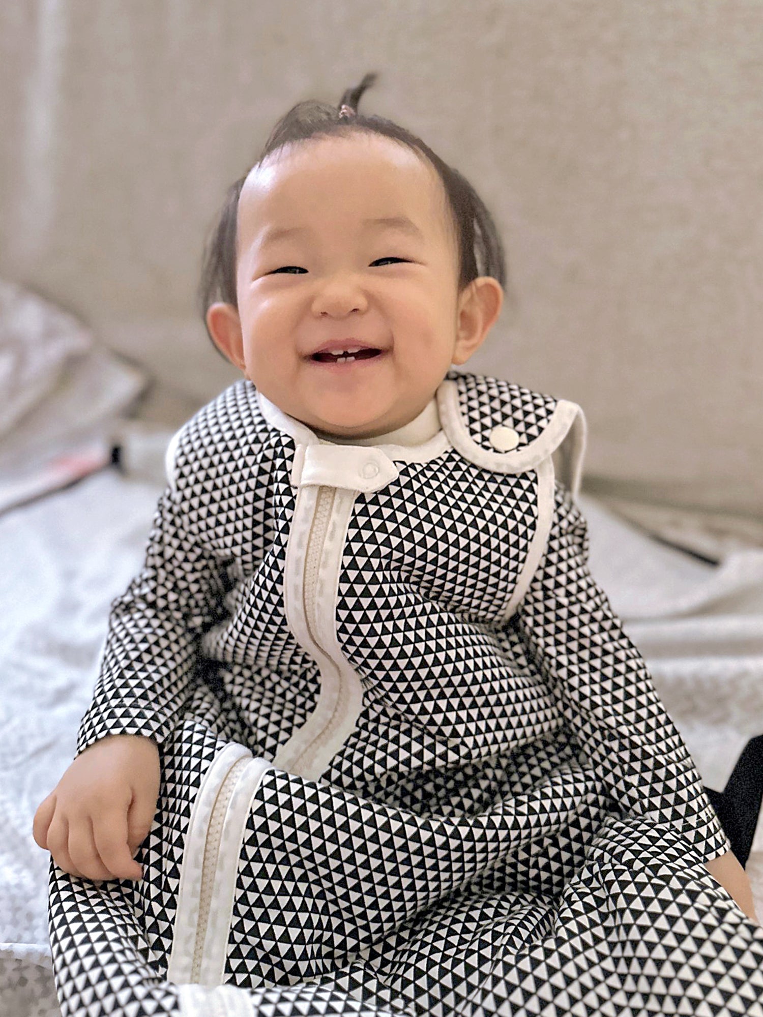 The best baby sleep sack recommended by parents and sleep consultants, designed to promote safe, comfortable sleep for infants and toddlers. Made from breathable, cozy fabrics, this sleep sack helps regulate body temperature and ensures a restful night for your little one.