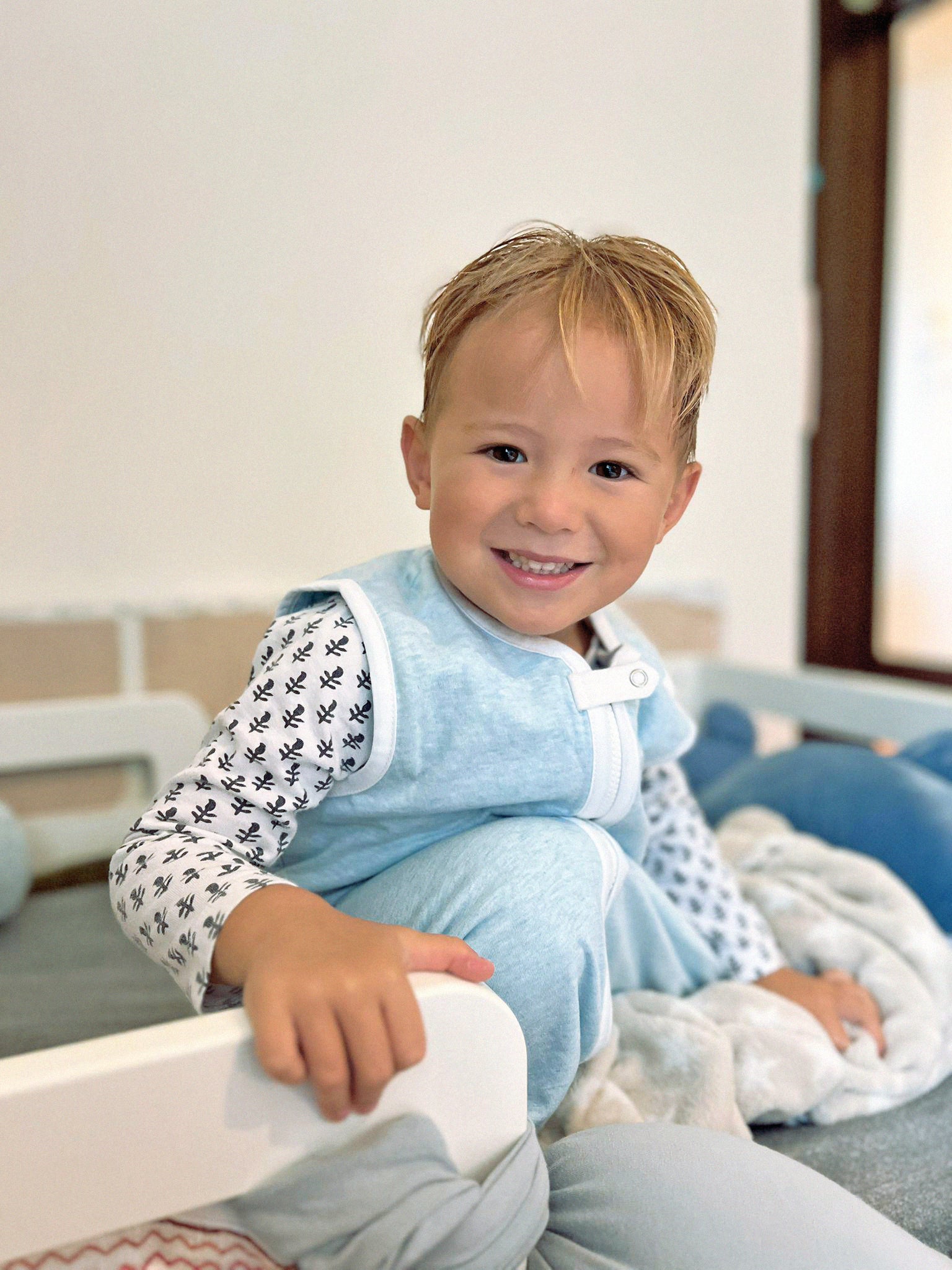 Lightweight sleep sack by Malabar Baby — breathable, comfortable, and ideal for safe, peaceful naps and bedtime for babies. Perfect for warm weather, this baby sleep sack promotes comfortable sleep and is a must-have for new parents.