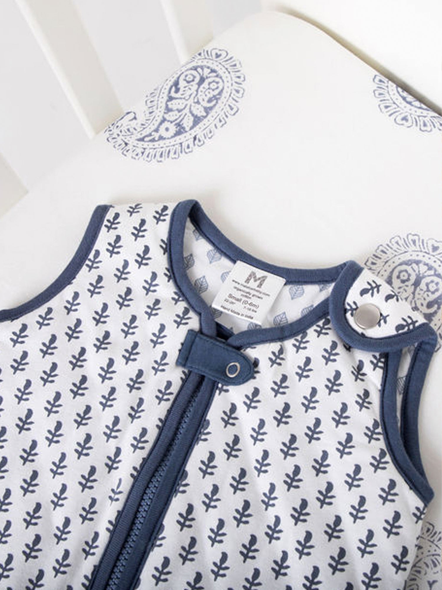Sleep Sack Baby Gift Set — Includes a cozy sleep sack and matching crib sheet for peaceful nights and sweet dreams.